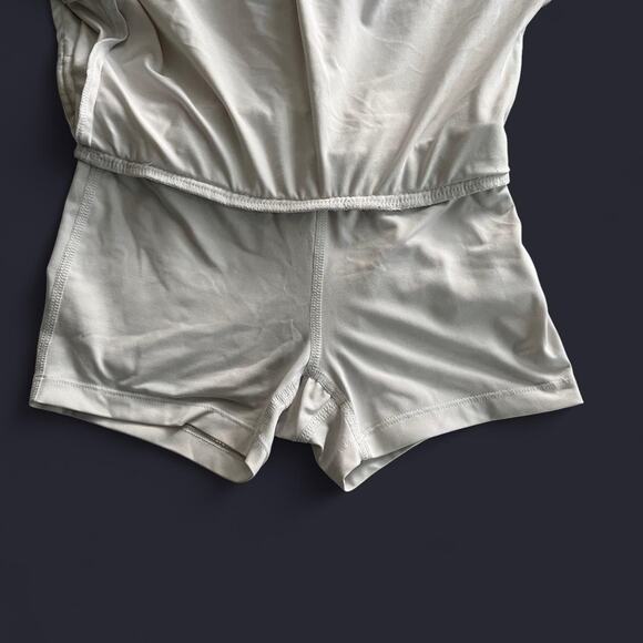 White nike golf dri-fit tennis mini skirt - Picture 4 of 7